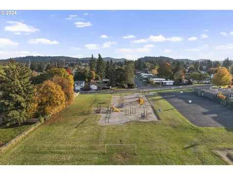 241 NE 197th Avenue Portland OR 97230