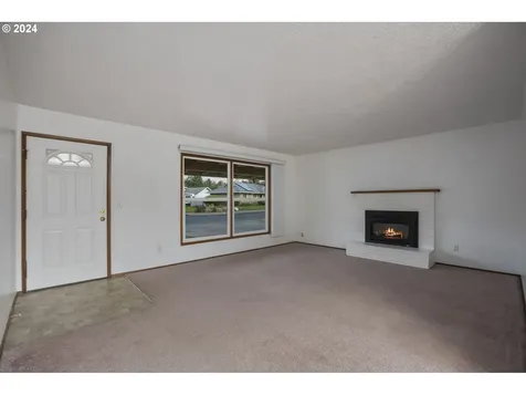 241 NE 197th Avenue Portland OR 97230