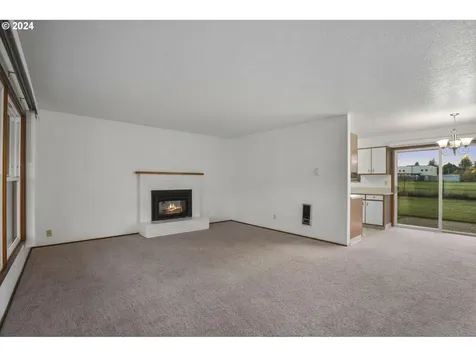 241 NE 197th Avenue Portland OR 97230