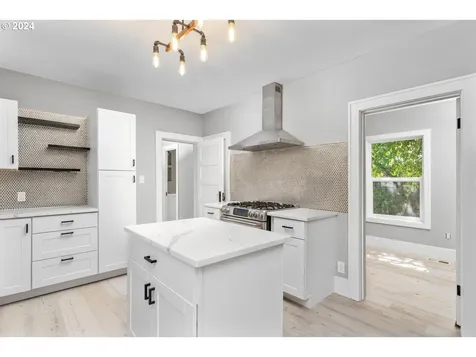 220 Ne 68th Avenue Portland OR 97213
