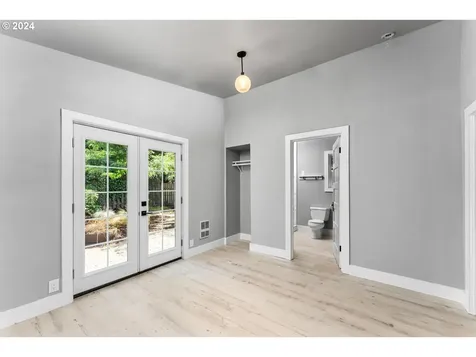 220 Ne 68th Avenue Portland OR 97213