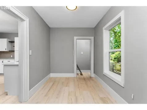 220 Ne 68th Avenue Portland OR 97213