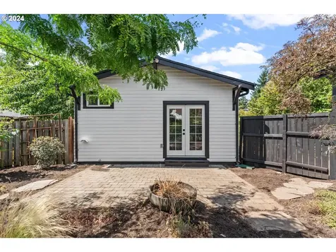 220 Ne 68th Avenue Portland OR 97213