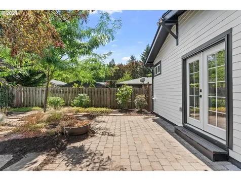 220 Ne 68th Avenue Portland OR 97213