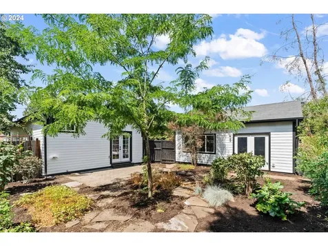 220 Ne 68th Avenue Portland OR 97213
