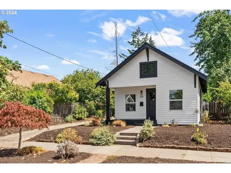 220 Ne 68th Avenue Portland OR 97213