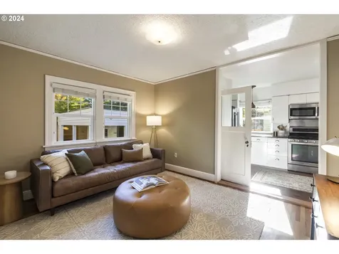 1914 SE 59th Avenue Portland OR 97215