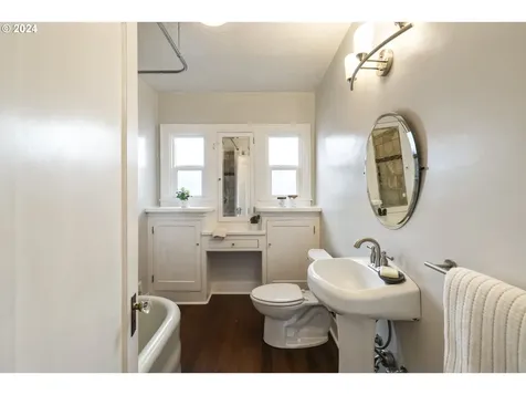 1914 SE 59th Avenue Portland OR 97215