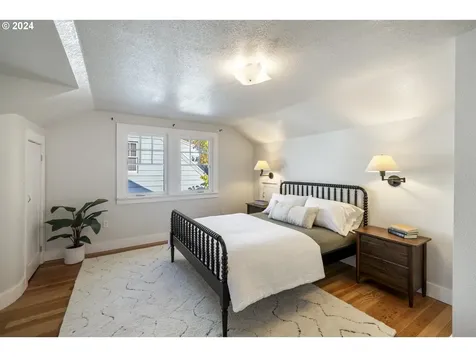 1914 SE 59th Avenue Portland OR 97215