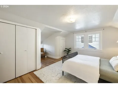 1914 SE 59th Avenue Portland OR 97215