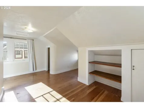 1914 SE 59th Avenue Portland OR 97215