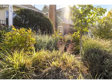 1914 SE 59th Avenue Portland OR 97215