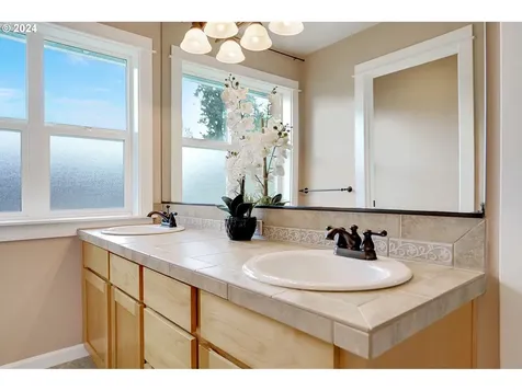 7937 Mykala Street Ne Keizer OR 97303