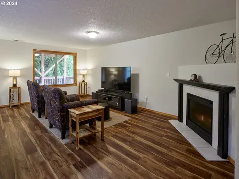14816 NW 20th Court Vancouver WA 98685