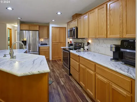 14816 NW 20th Court Vancouver WA 98685
