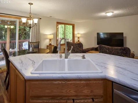 14816 NW 20th Court Vancouver WA 98685