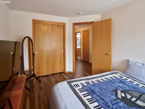 14816 NW 20th Court Vancouver WA 98685