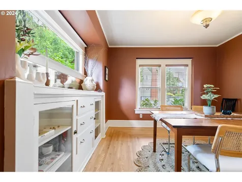 1305 SE 41st Avenue Portland OR 97214
