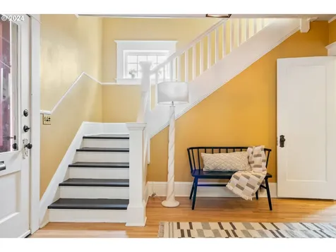 1305 SE 41st Avenue Portland OR 97214