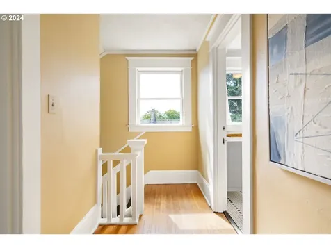 1305 SE 41st Avenue Portland OR 97214