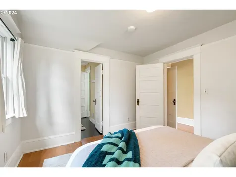 1305 SE 41st Avenue Portland OR 97214