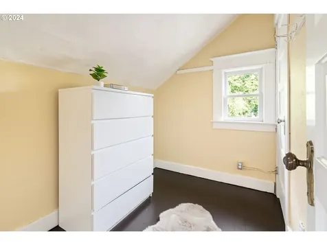 1305 SE 41st Avenue Portland OR 97214