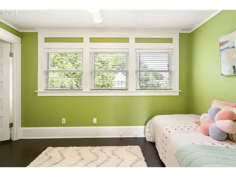 1305 SE 41st Avenue Portland OR 97214