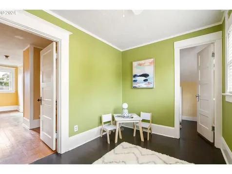 1305 SE 41st Avenue Portland OR 97214