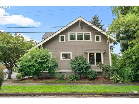 1305 SE 41st Avenue Portland OR 97214