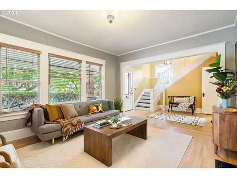 1305 SE 41st Avenue Portland OR 97214