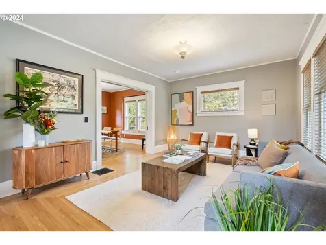 1305 SE 41st Avenue Portland OR 97214