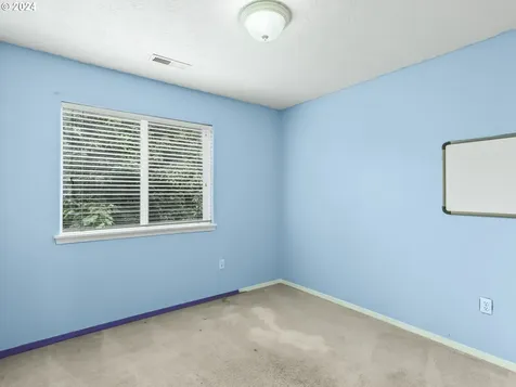 19075 Barrington Avenue Sandy OR 97055