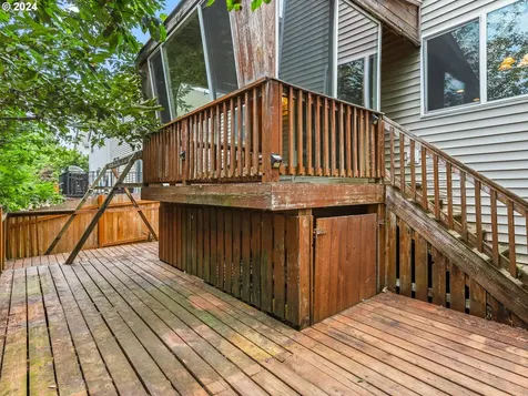 19075 Barrington Avenue Sandy OR 97055
