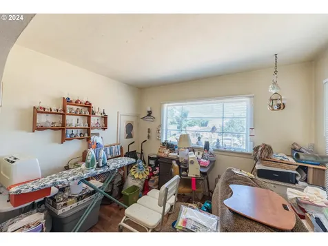 2104 Harrison Street North Bend OR 97459
