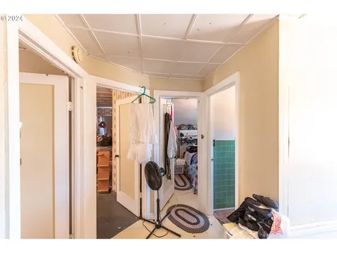 2104 Harrison Street North Bend OR 97459