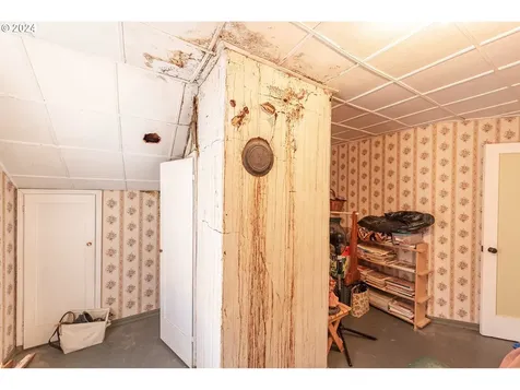 2104 Harrison Street North Bend OR 97459