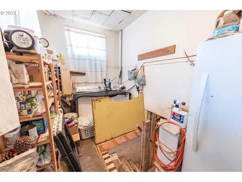 2104 Harrison Street North Bend OR 97459