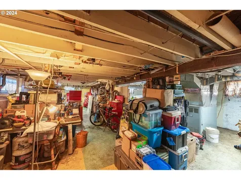 2104 Harrison Street North Bend OR 97459