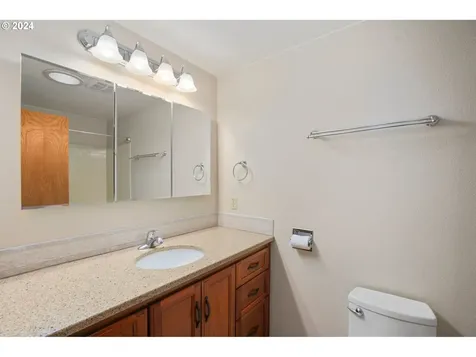 4103 NE 45th Circle Vancouver WA 98661