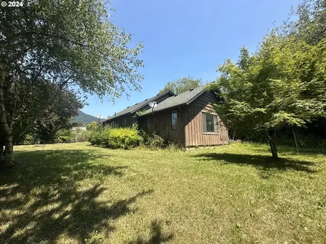 98368 Bridge Lane Myrtle Point OR 97458