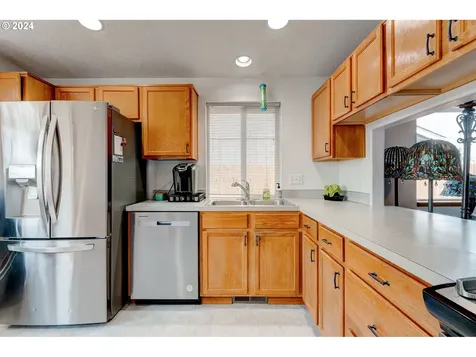 1208 SE Appleseed Drive Dallas OR 97338