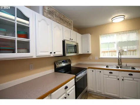 2457 Bowman Road Reedsport OR 97467