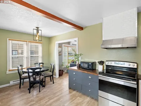 418 S River Street Newberg OR 97132