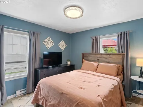 418 S River Street Newberg OR 97132
