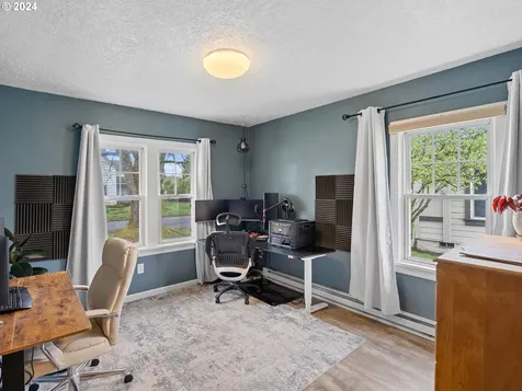 418 S River Street Newberg OR 97132