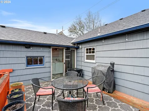 418 S River Street Newberg OR 97132
