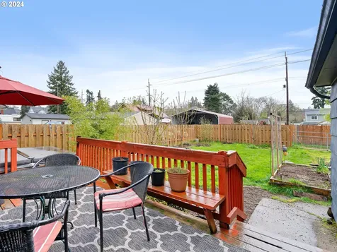 418 S River Street Newberg OR 97132