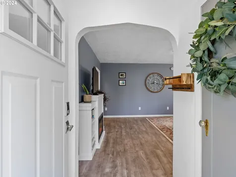 418 S River Street Newberg OR 97132