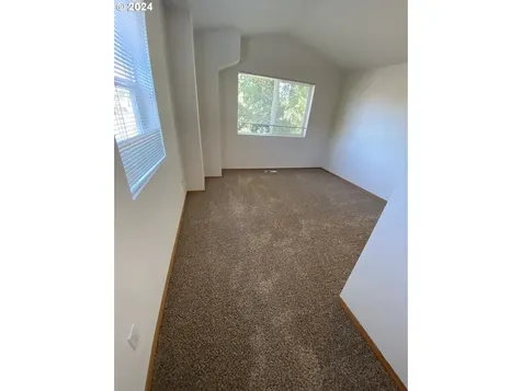 1129 Se Tenino Street Portland OR 97202