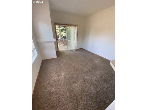 1129 Se Tenino Street Portland OR 97202
